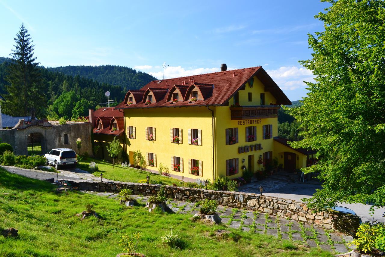 Hotel Studenec Rožmberk nad Vltavou Dış mekan fotoğraf